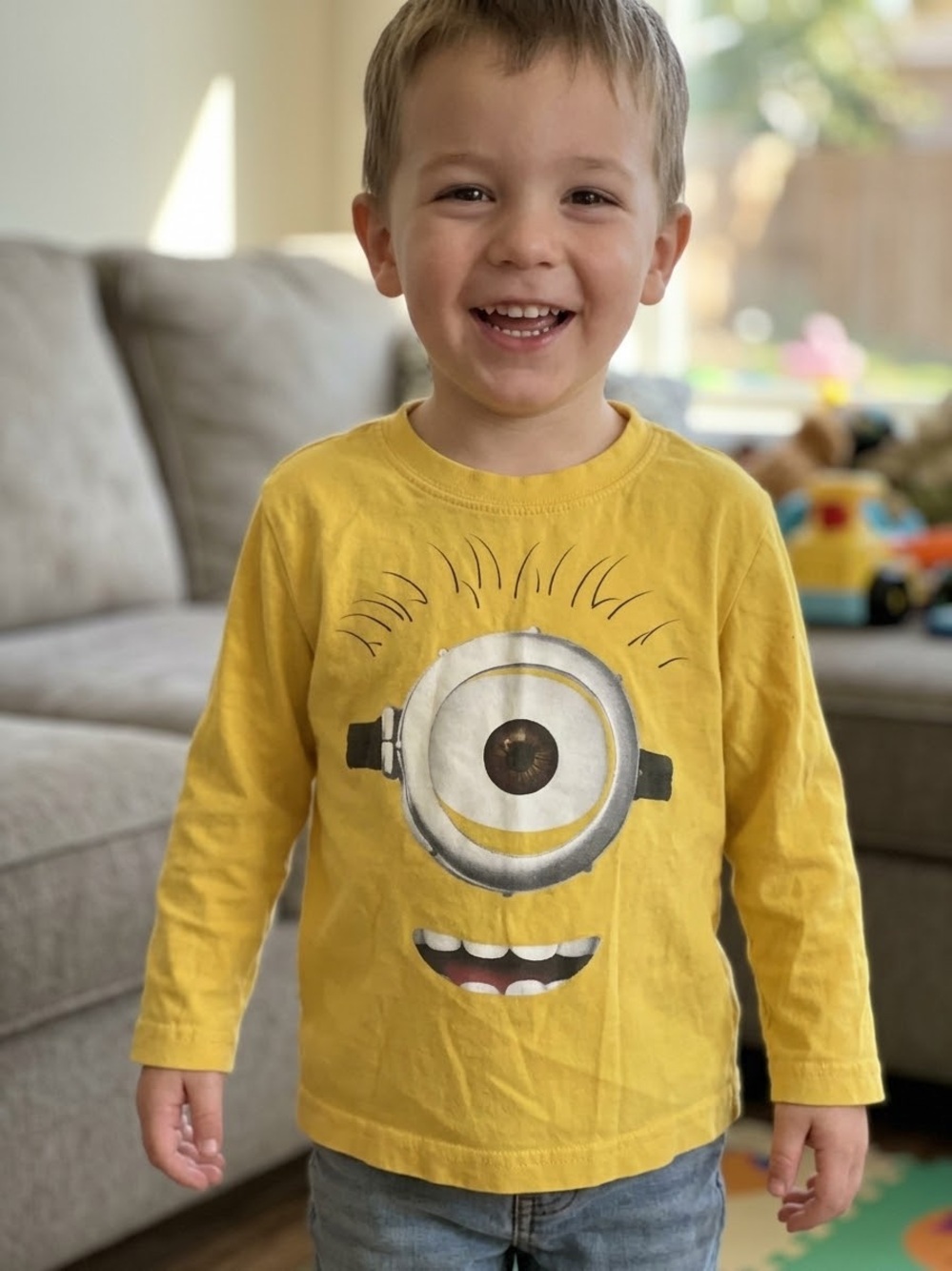Kids' Yellow Long-Sleeve Minion Graphic Tee